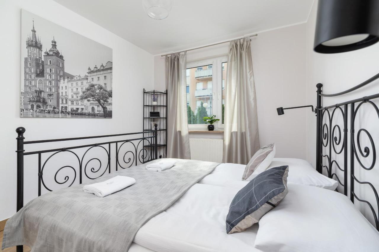 Pleasant Apartment With Terrace Cracow By Noclegi Renters Krasków Exterior foto