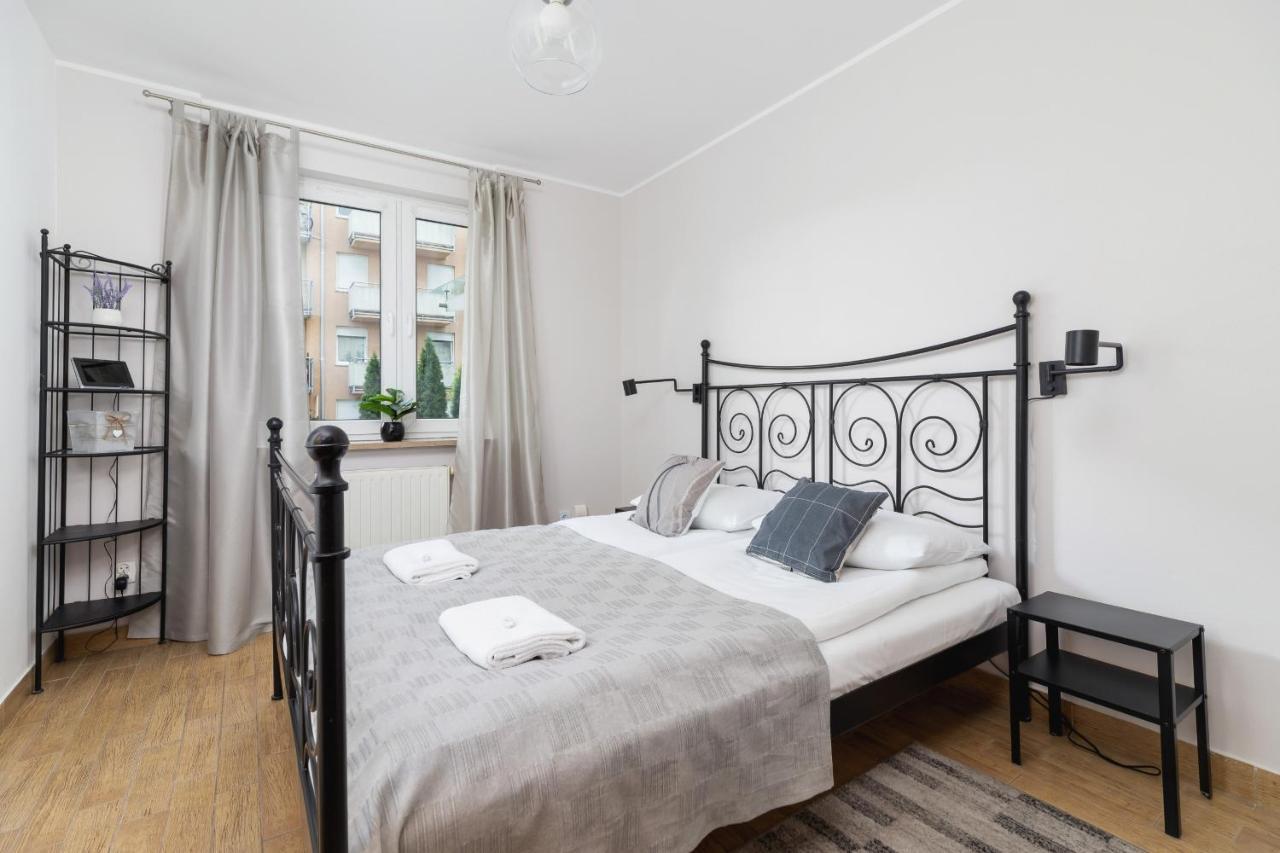 Pleasant Apartment With Terrace Cracow By Noclegi Renters Krasków Exterior foto