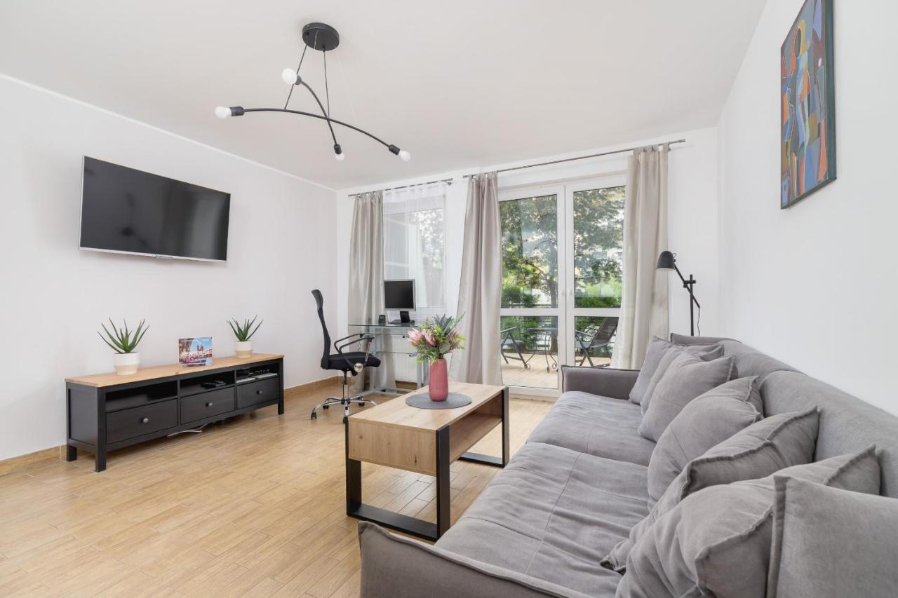 Pleasant Apartment With Terrace Cracow By Noclegi Renters Krasków Exterior foto