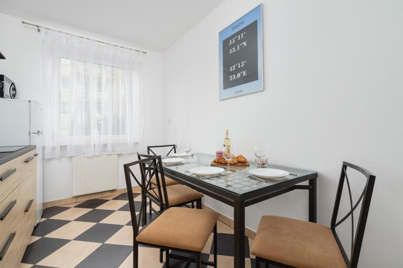 Pleasant Apartment With Terrace Cracow By Noclegi Renters Krasków Exterior foto